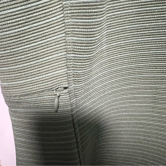 Hi Tec TWO-TONE SLEEVELESS
OTTOMAN DRESS, Green, New with Tags - Picture 9 of 9